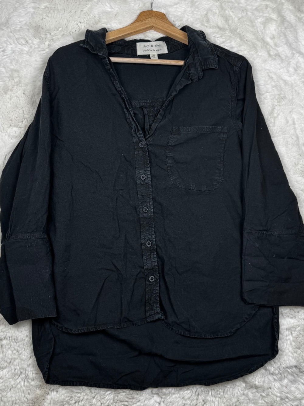 Cloth & Stone by Anthropologie Black Distressed Long Sleeve Button Up Women's M